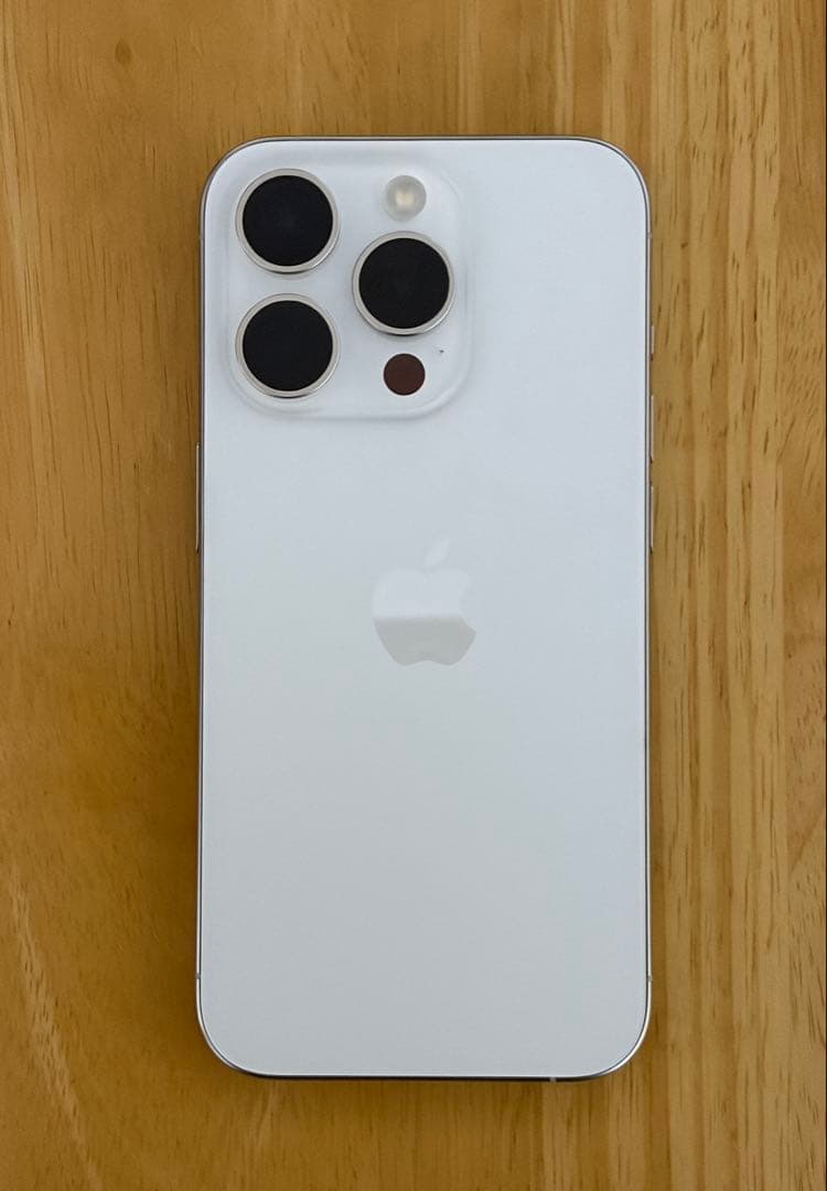 KUBOTA Apple iPhone 15 Pro ホワイトチタニウム iPhone 15 Pro Max 512GB - ホワイトチタニウム（SIMフリー）[整備済