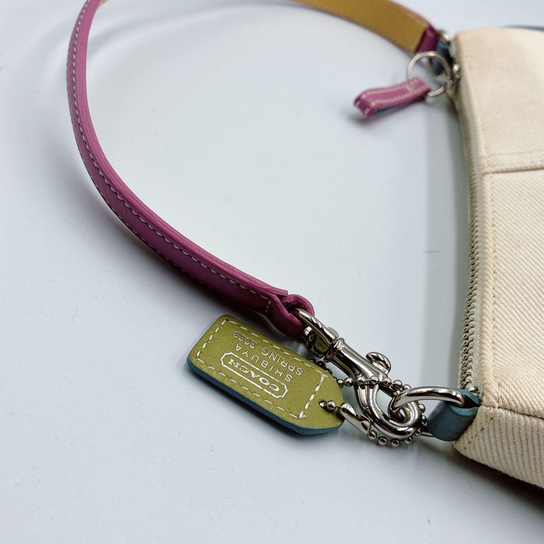 希少⭐️COACH コーチ アクセサリーポーチ 渋谷限定 フラワー