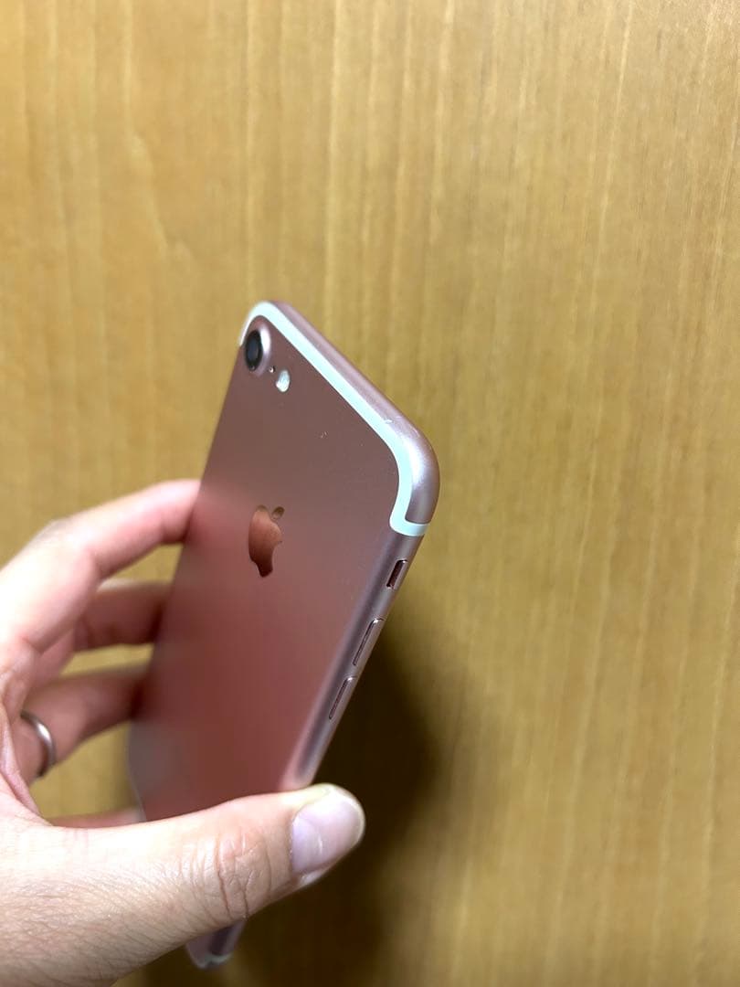 iPhone7 32GB SIMフリー ローズゴールド - メルカリ