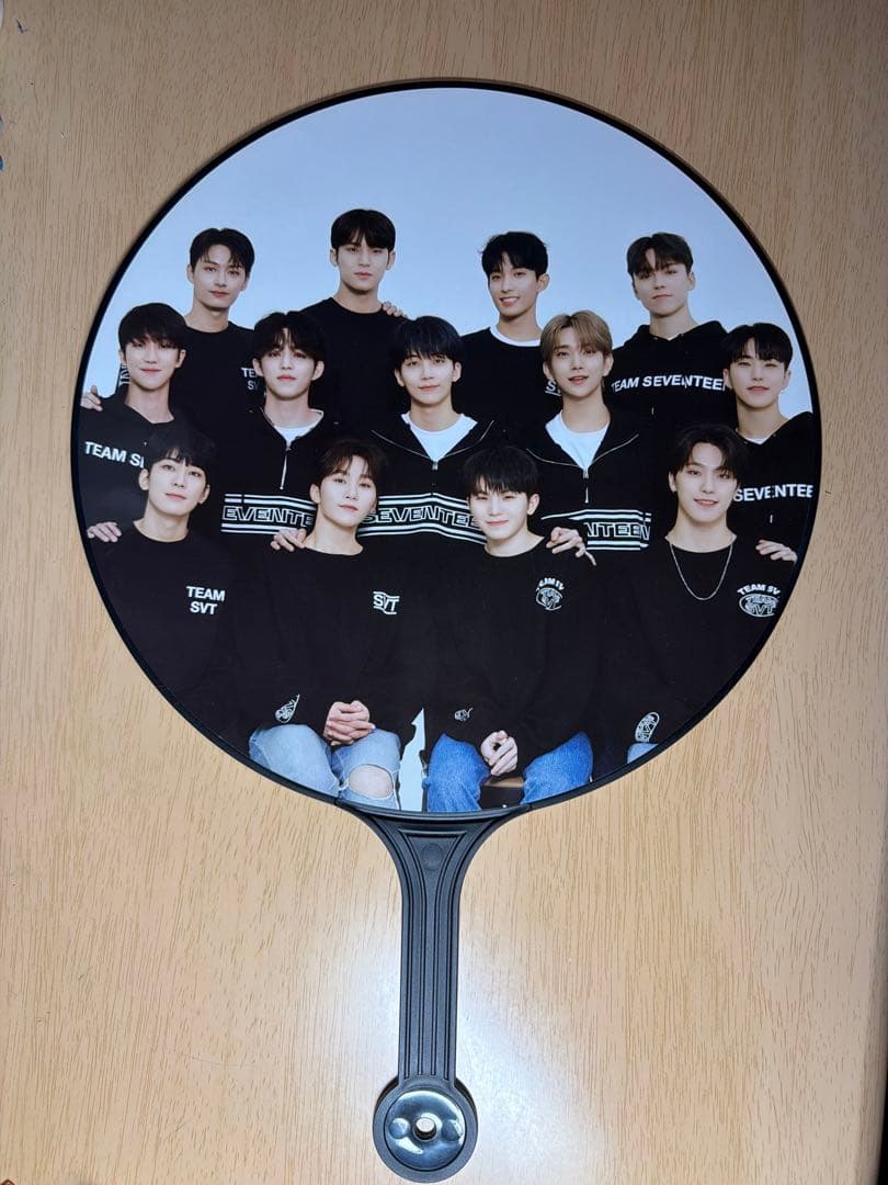 SEVENTEEN CARAT LAND 2022 集合 うちわ - メルカリ
