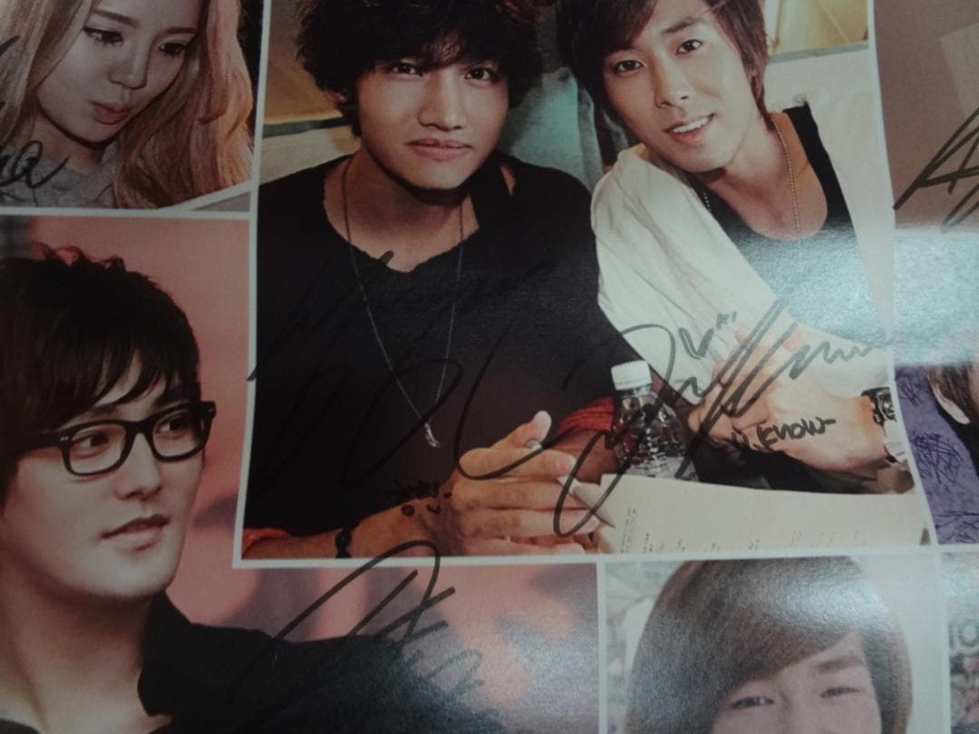 アーティスト直筆サイン入りポスター 東方神起・BoA・少女時代ほか「SM