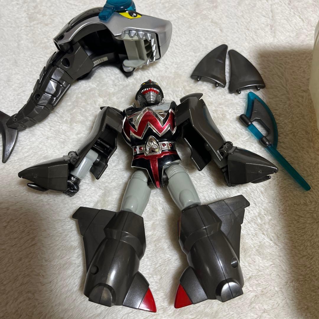 ビーロボカブタック スーパーチェンジシリーズ シャークラー - メルカリ