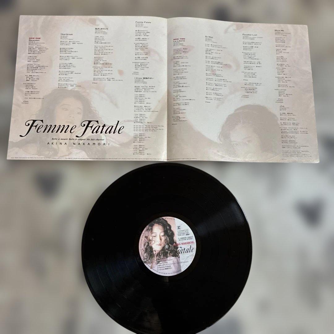 中森明菜／FEMME FATALE・クリムゾン・ベスト - メルカリ