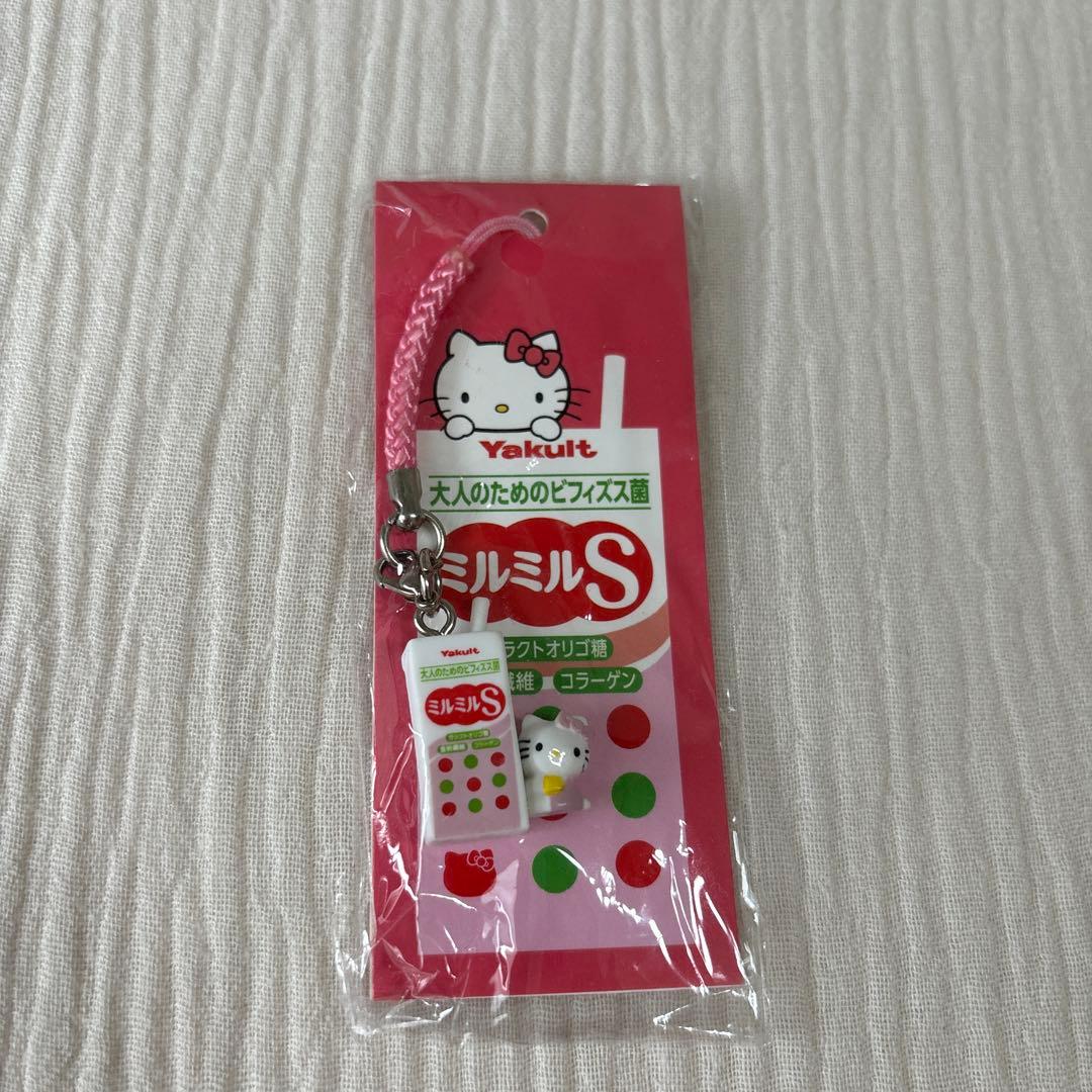 ヤクルト ミルミル コラボ ハローキティ キティちゃん ストラップ