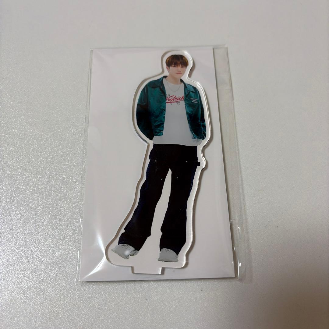 TREASURE はぴだんぶい カフェ アクスタ アサヒ - メルカリ