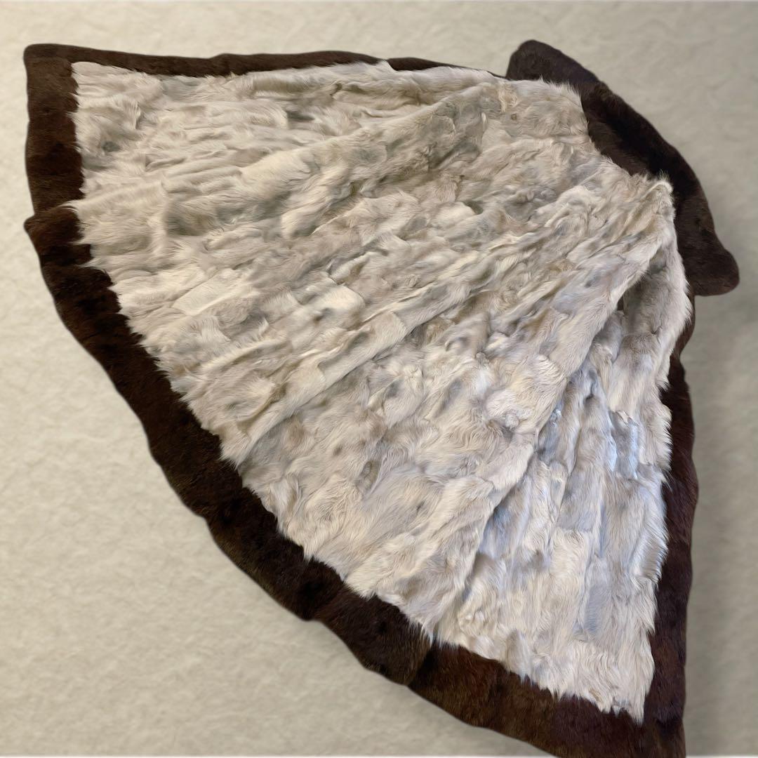 巻き毛ラム×ラビット ケープコート グレー×ブラウン リアルファー 裏地