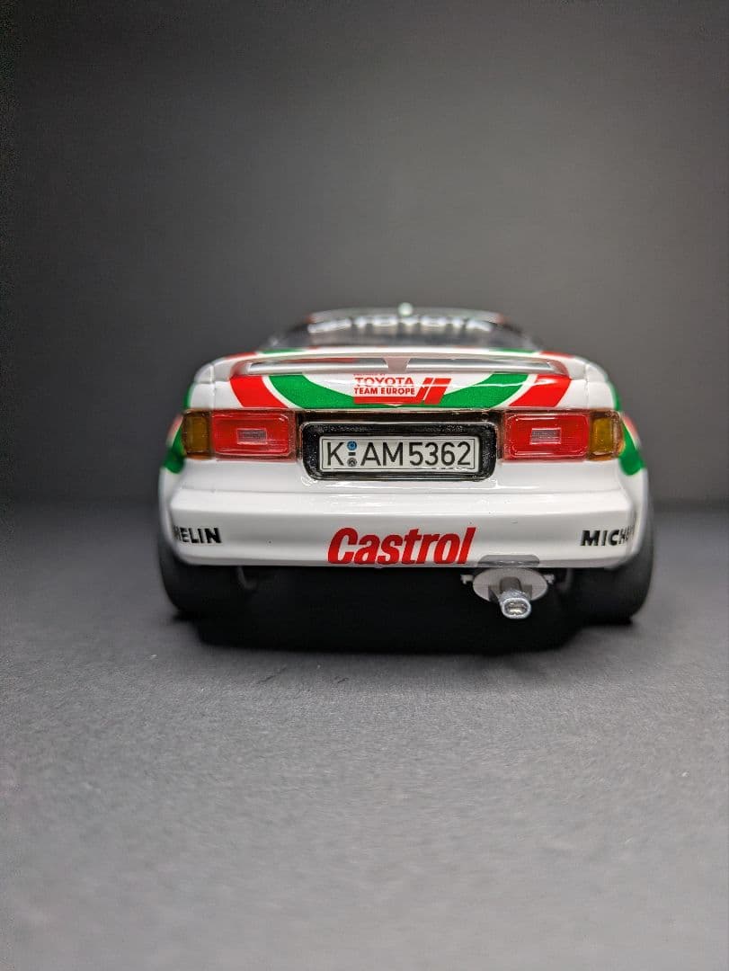 タミヤ 1/24 カストロールセリカ と ハセガワ フィギュア(完成品