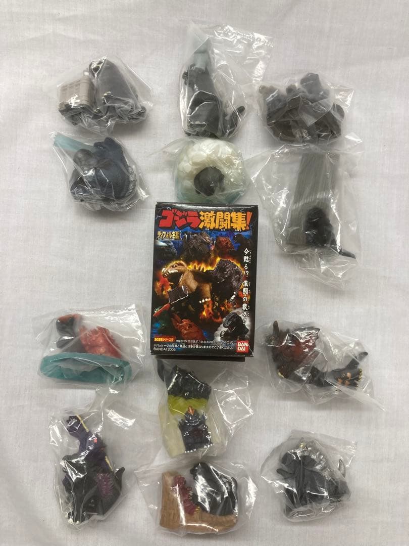 ゴジラ激闘集！【全12種類】セット販売 - メルカリ