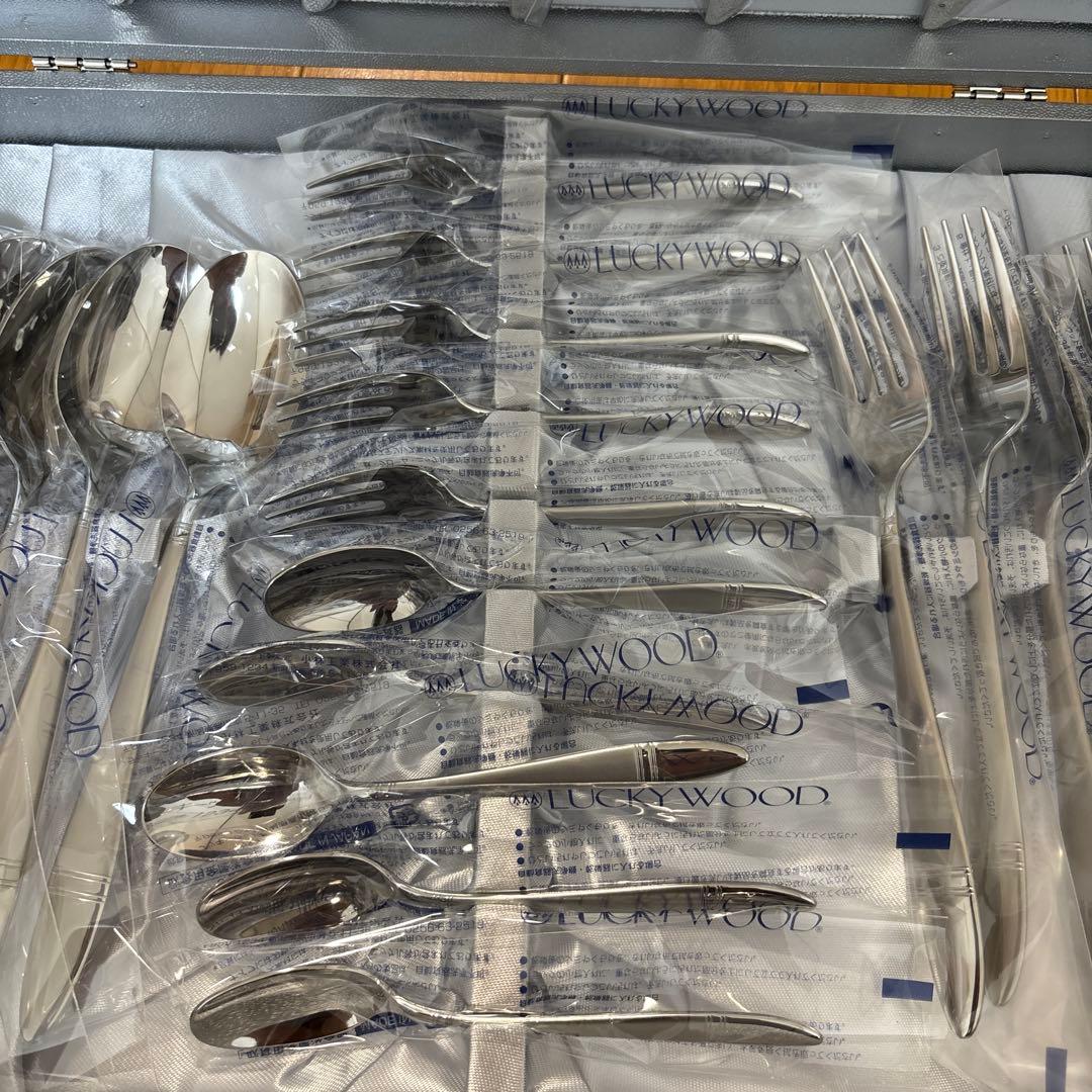 新品未使用品 LUCKY WOOD カラトリー 5種類x5本