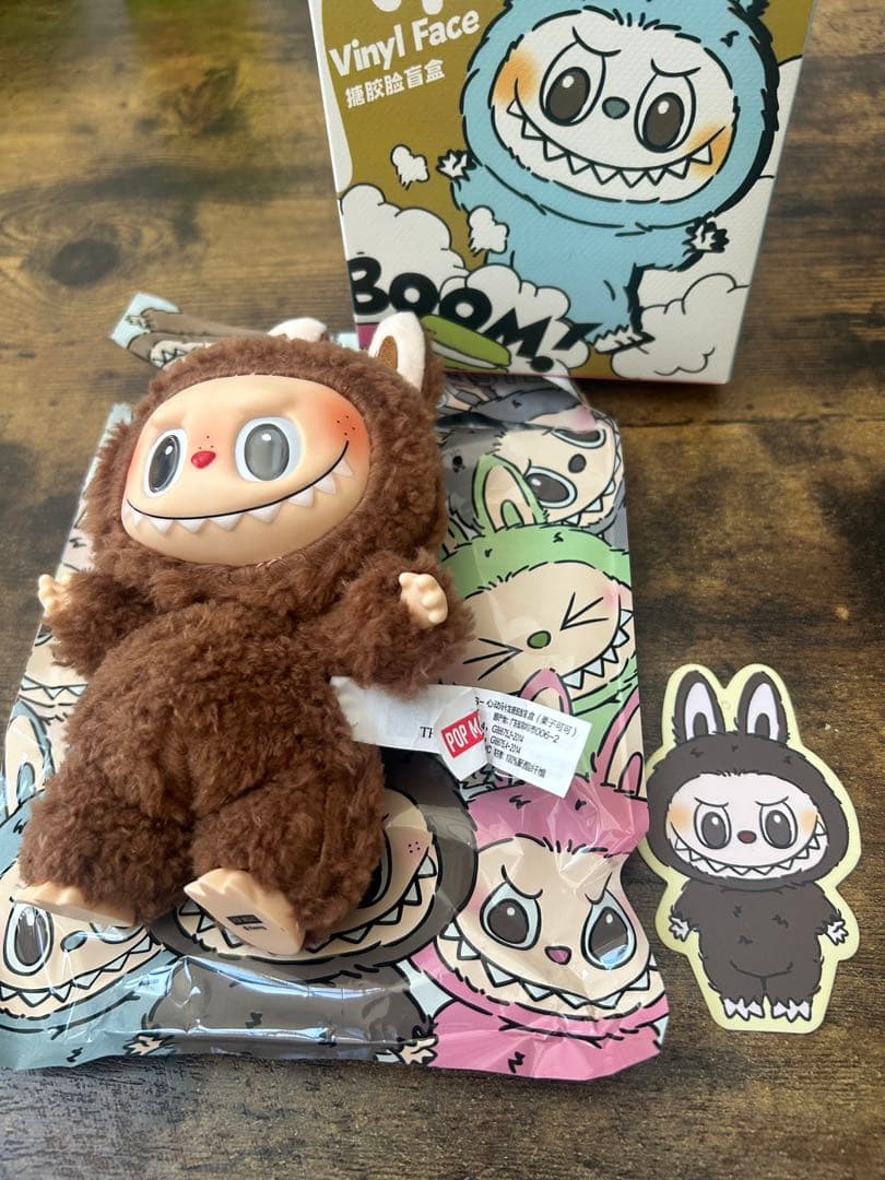 早い者勝ち！！ラブブ1代目シークレット 箱・内袋・カード付 - メルカリ