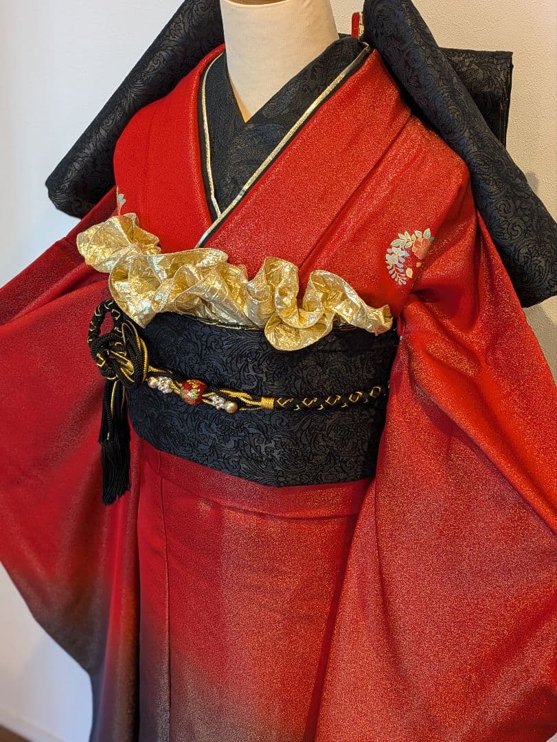 振袖フルセット 身丈165裄68.5 豪華振袖 金通し 赤 黒 逸品 成人式 振袖フルセット 身丈165裄68.5 豪華振袖 金通し 赤 黒 逸品 成人式