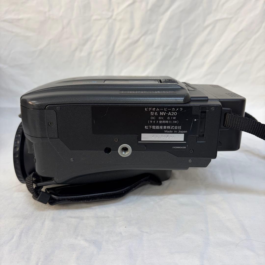 1203M8】Panasonic VHS-C NV-A20 ビデオカメラ