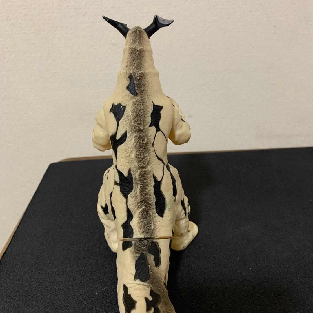 ウルトラ怪獣シリーズ エレキング ソフビ タグ付き - メルカリ
