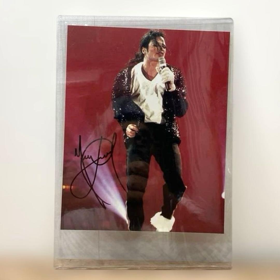 貴重】マイケル•ジャクソン 直筆サイン入り写真 認定書付き - メルカリ