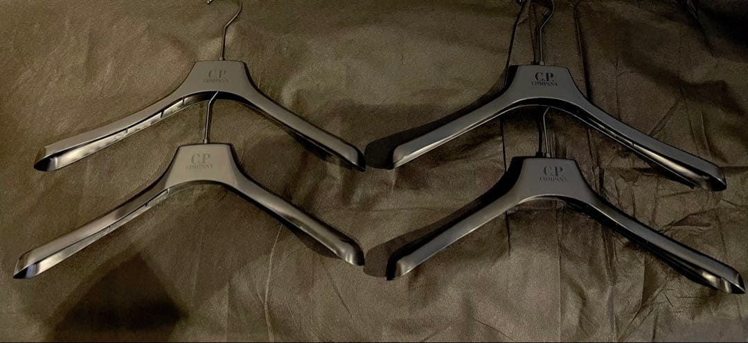 C.P.COMPANY シーピーカンパニーハンガー イタリアMAINETTI製