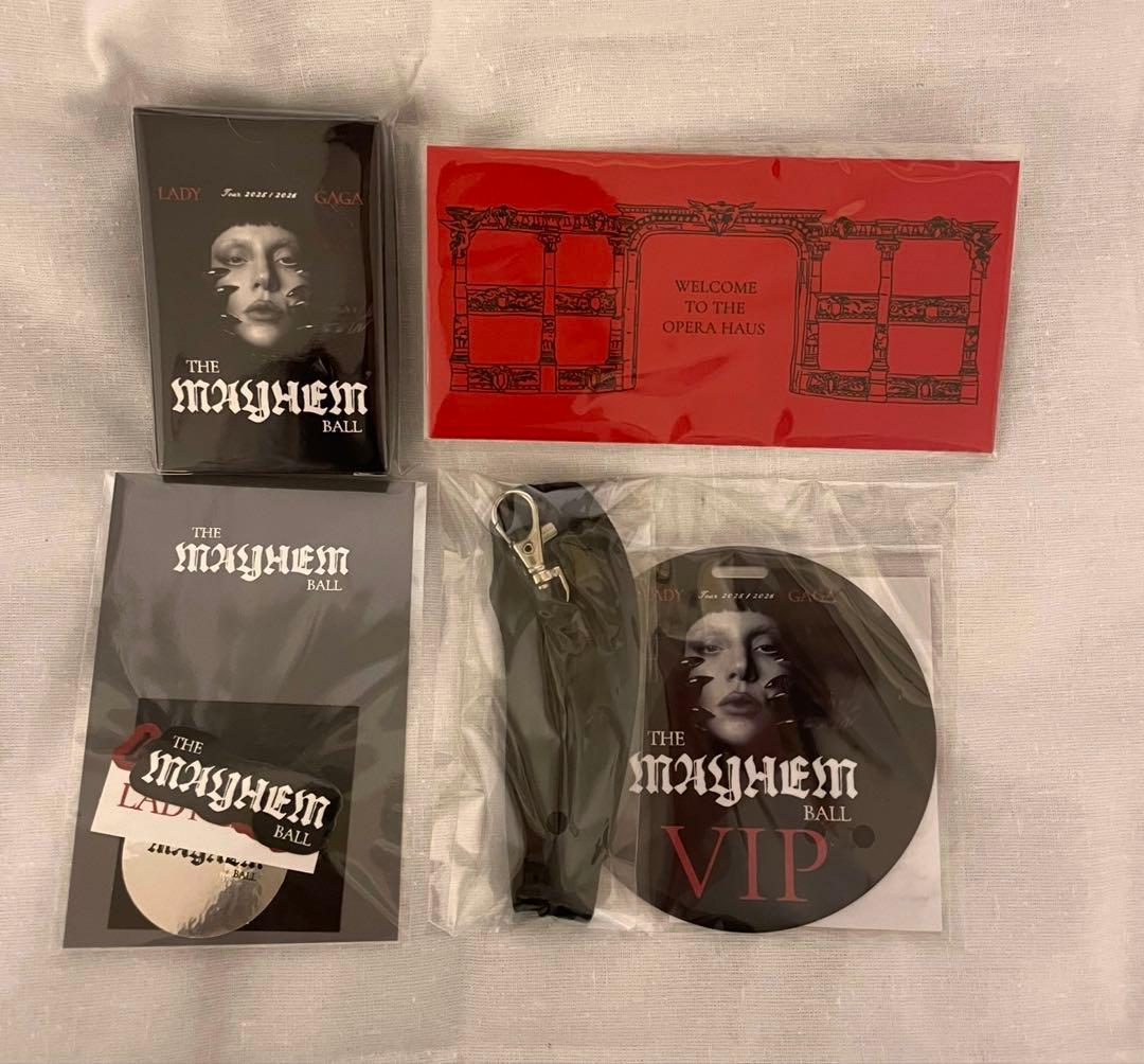LADY GAGA VIP GOLD グッズ ゴールド Mayhem メイヘム - メルカリ
