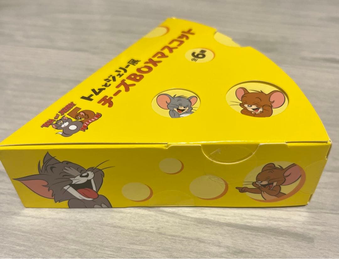 トムとジェリー85周年記念展 チーズboxマスコット - メルカリ