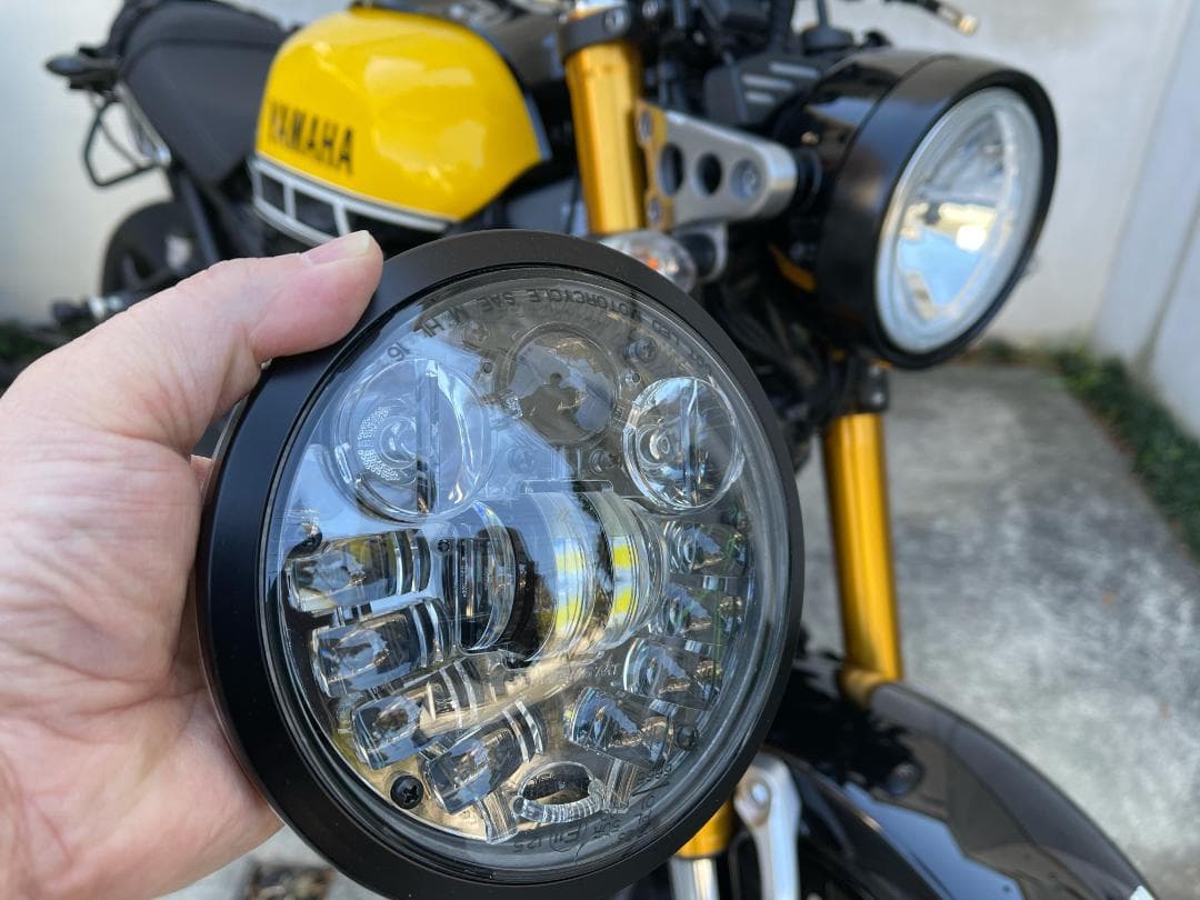 MOTODEMIC XSR900純正交換用 LEDヘッドライト - メルカリ