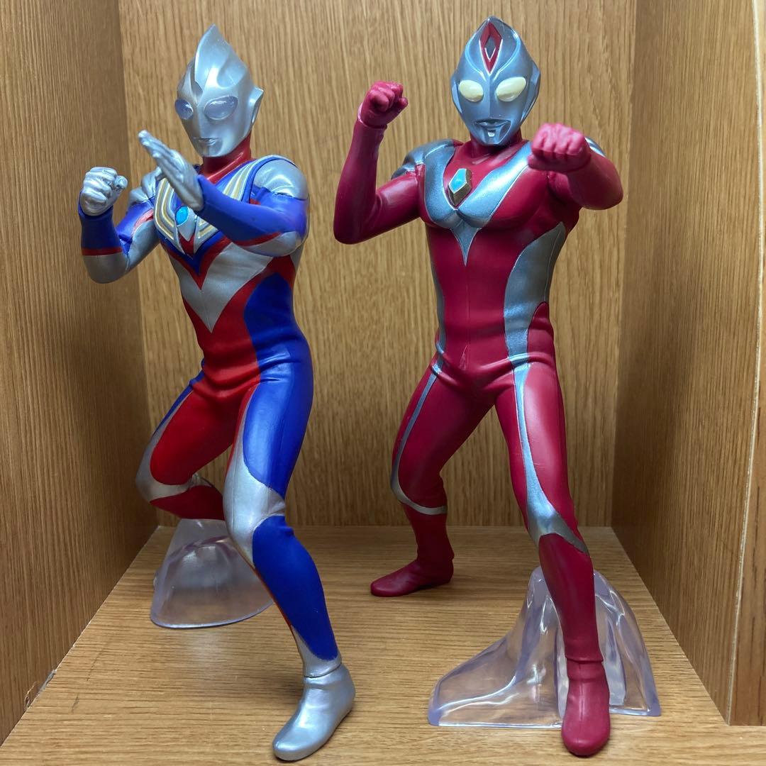 英雄勇像ウルトラマンティガ、ダイナ - メルカリ
