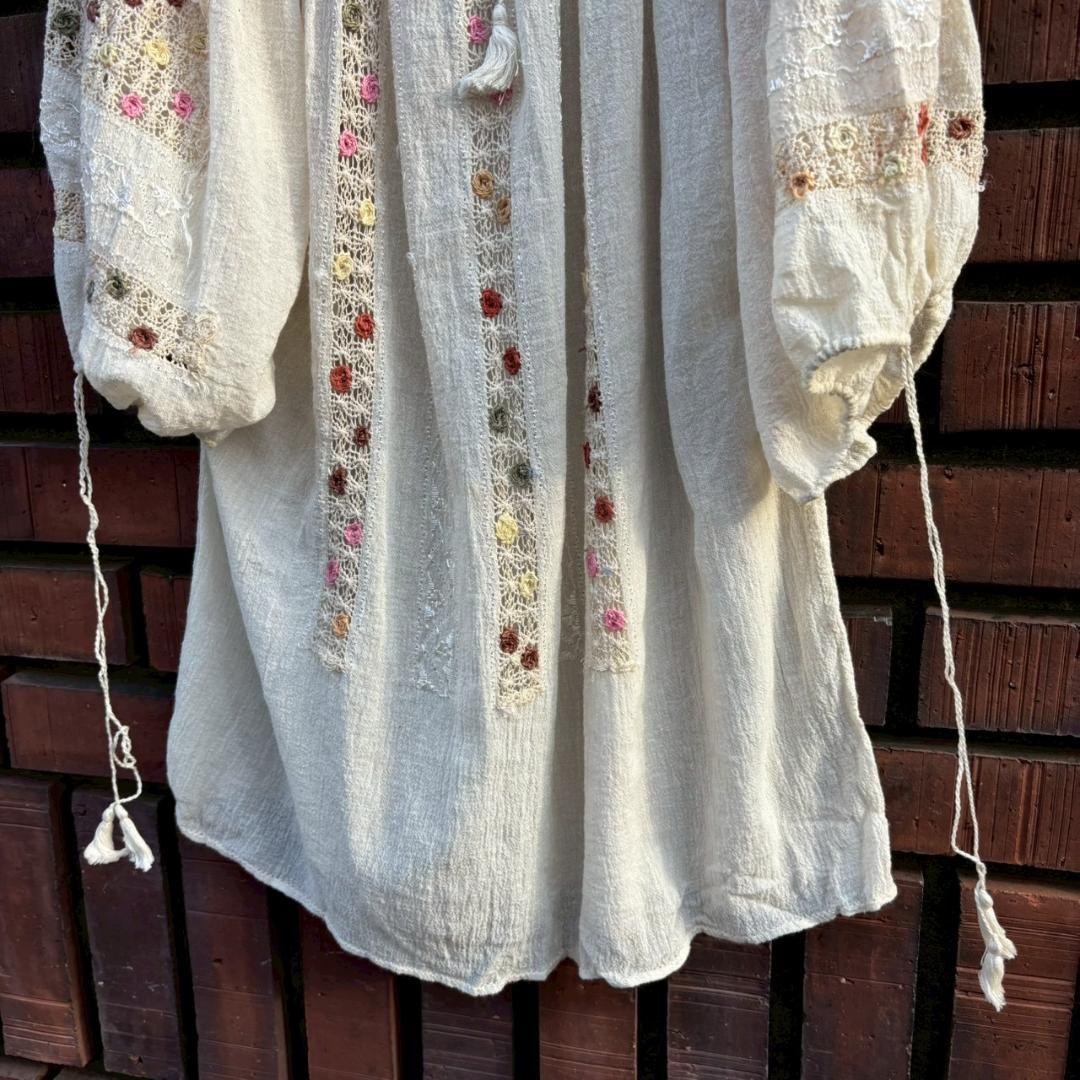 美◎ 60s vintage ルーマニア刺繍 ブラウス Q278 - メルカリ