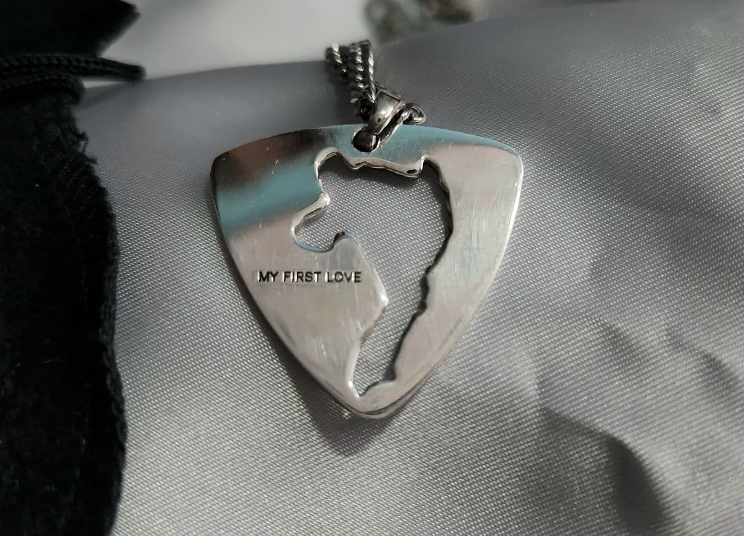 浜田省吾ピックMY FIRST LOVEペンダントネックレス - メルカリ
