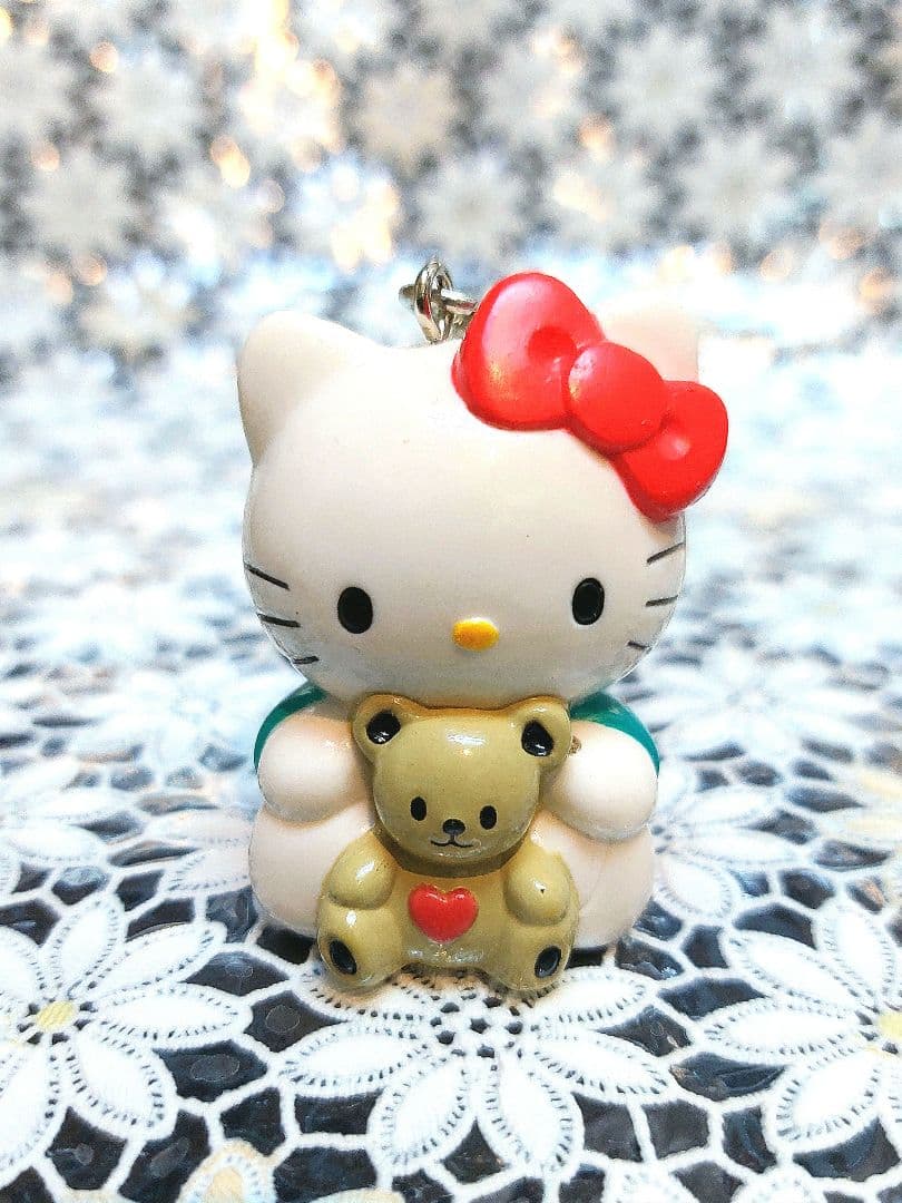 当時物 レア】とってもかわいい キティちゃん キーホルダー 美品です