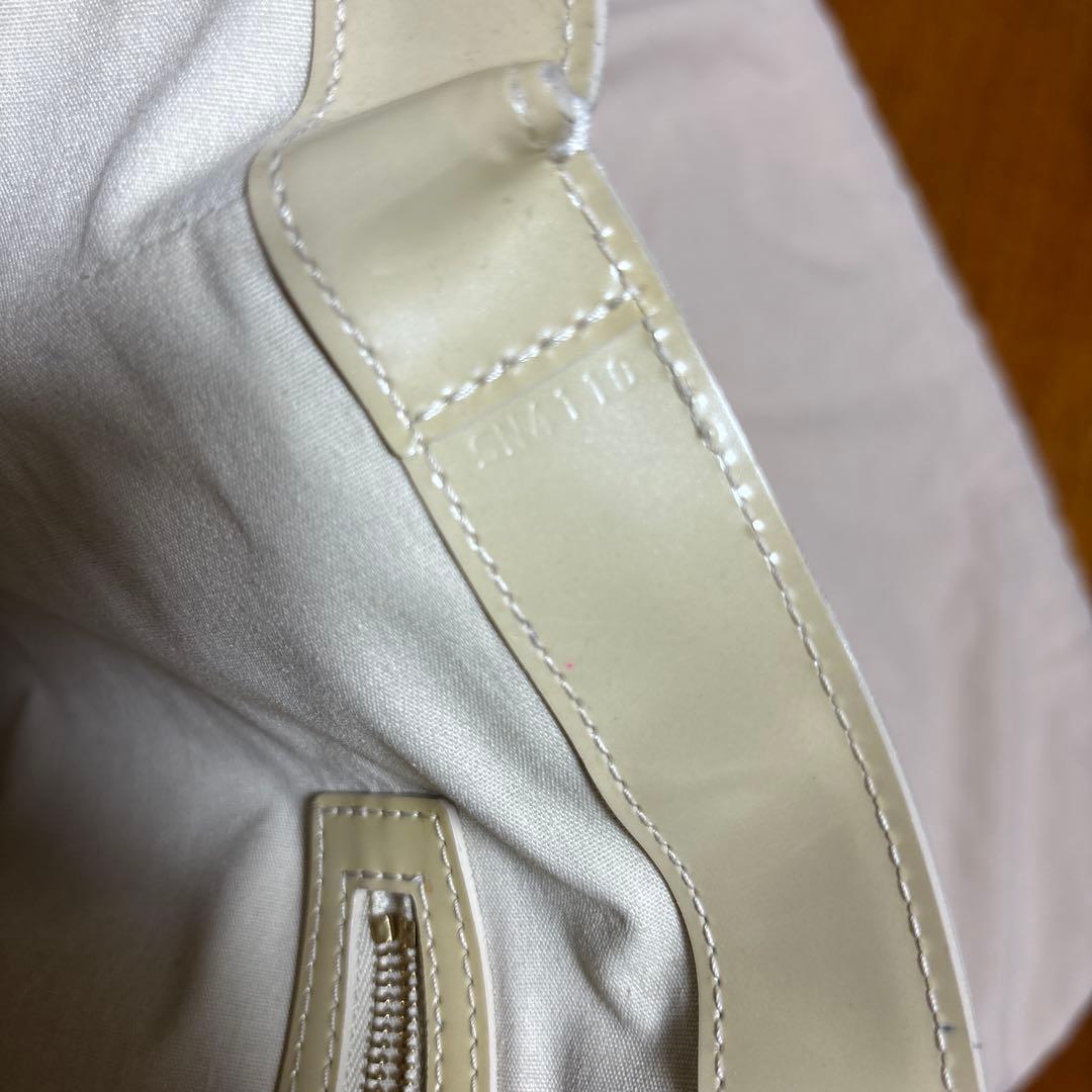 アイボリー ルイヴィトン ヴェルニ ウィルシャーMM トートバッグ