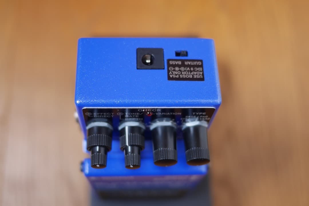 BOSS SY-1 シンセサイザーエフェクター