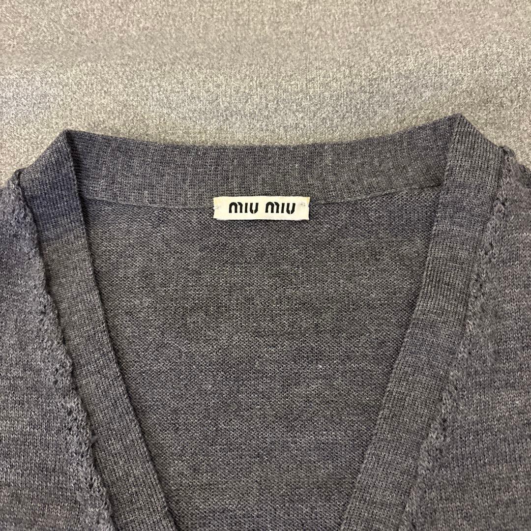 MIU MIU ミュウミュウ グレー Vネックカーディガン ウール