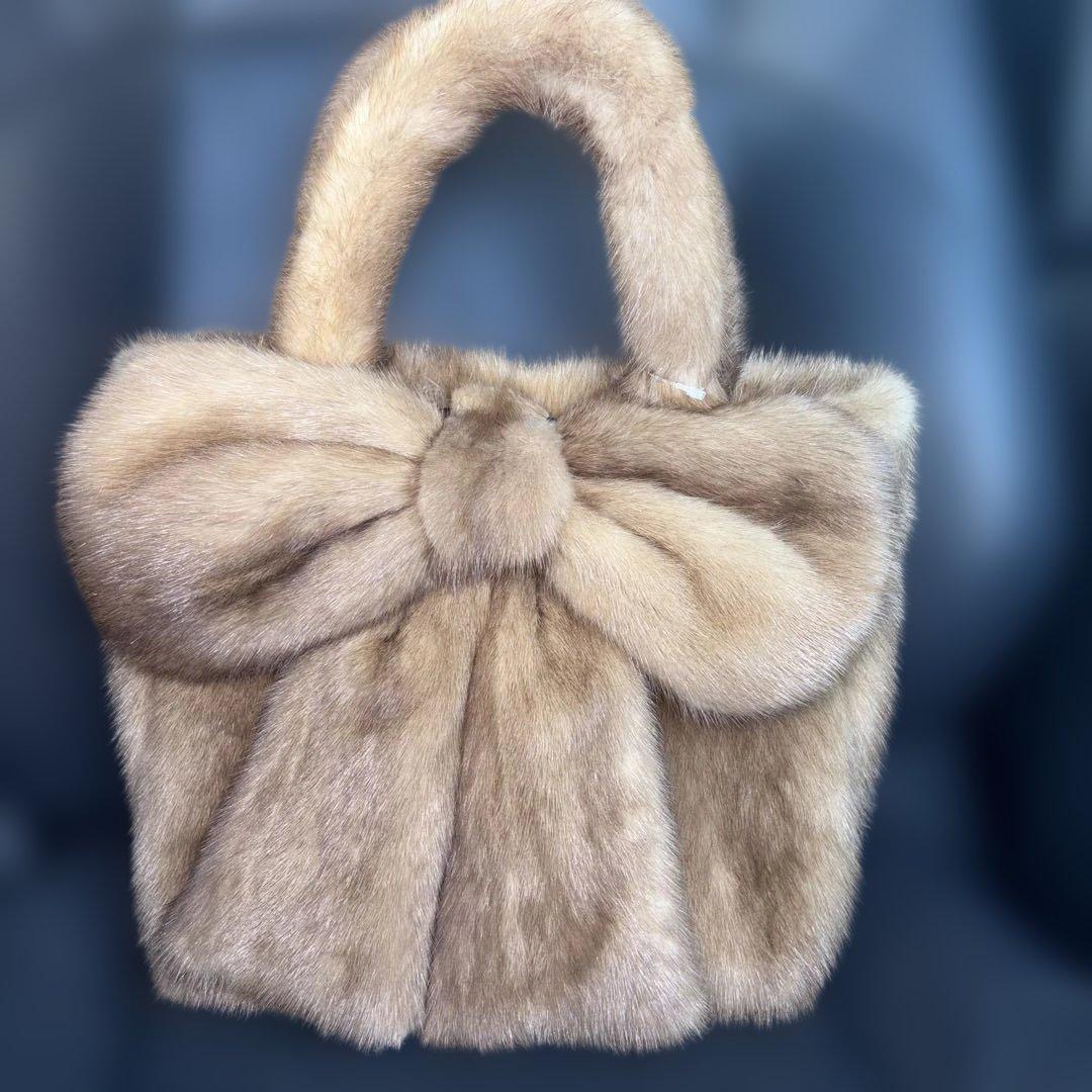 新品❣️ブラウンミンクトートバッグ❣️リボン付き❣️ファーハンドバッグ！薄茶 楽天市場】大きなリボンの ミンク ファー ハンドバッグ リボン