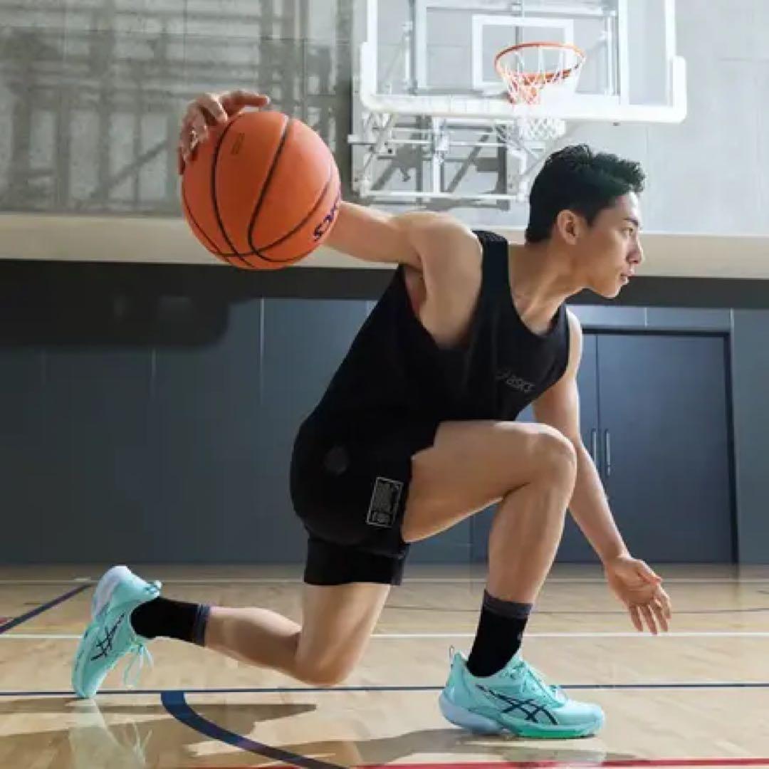 新品 25.5cm アシックス スウィフトエース ユウキ 人気 バッシュ