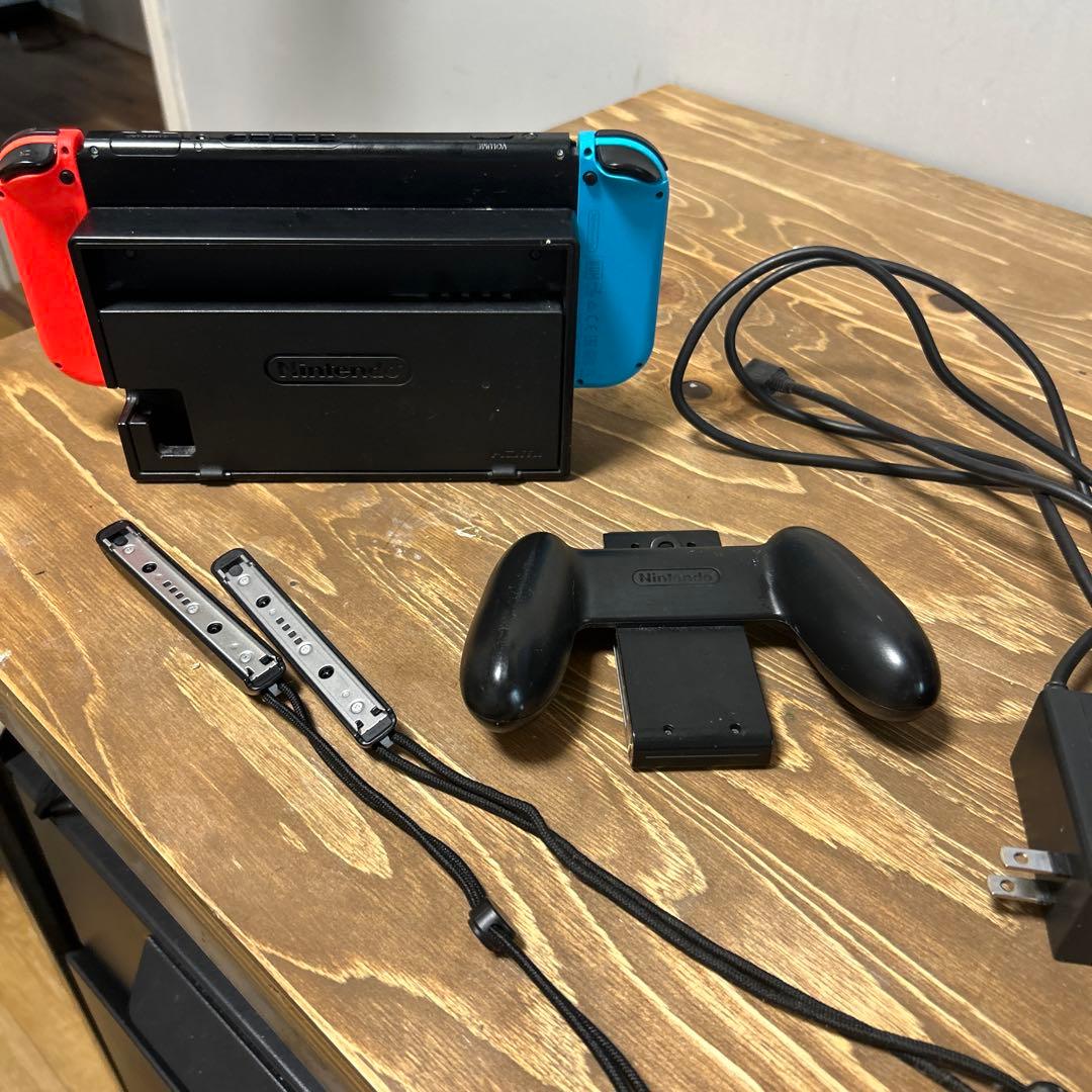 Nintendo Switch 青赤 本体 画面壊れ - メルカリ