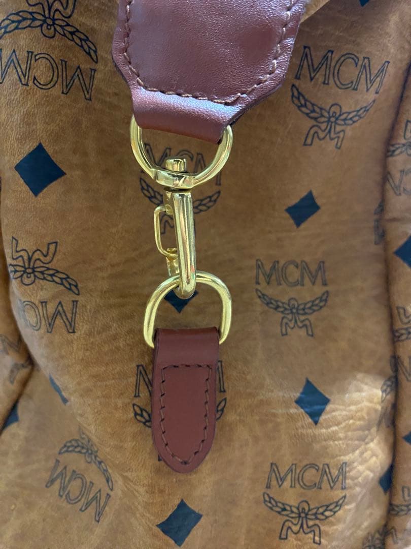 MCM ロゴプリント ブラウン ボストンバッグの通販はau PAY マーケット