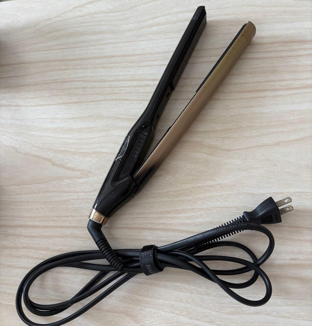 リュミエリーナ ヘアビューロン 4D - メルカリ