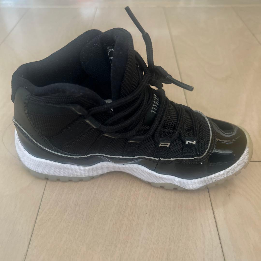 ナイキ　エアジョーダン11 レトロ　3/4 18.5cm