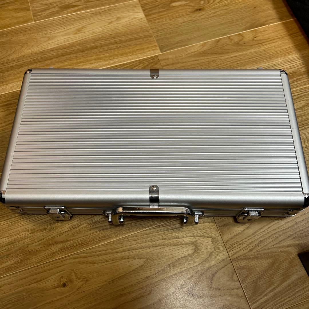 モンテカルロ ポーカーチップセット300 シルバーケース付 カジノ