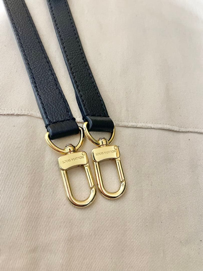 あやや様本人確認中RFID 正規品 ルイヴィトン オンザゴーPM アン