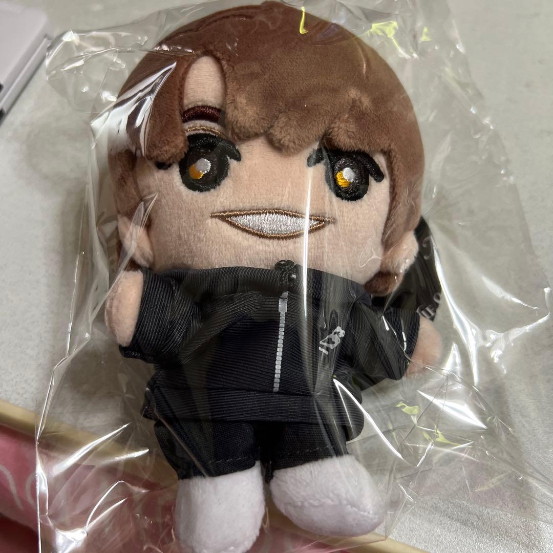 SixTONES MILESixTONES 手つなぎストぬい 高地優吾 - メルカリ