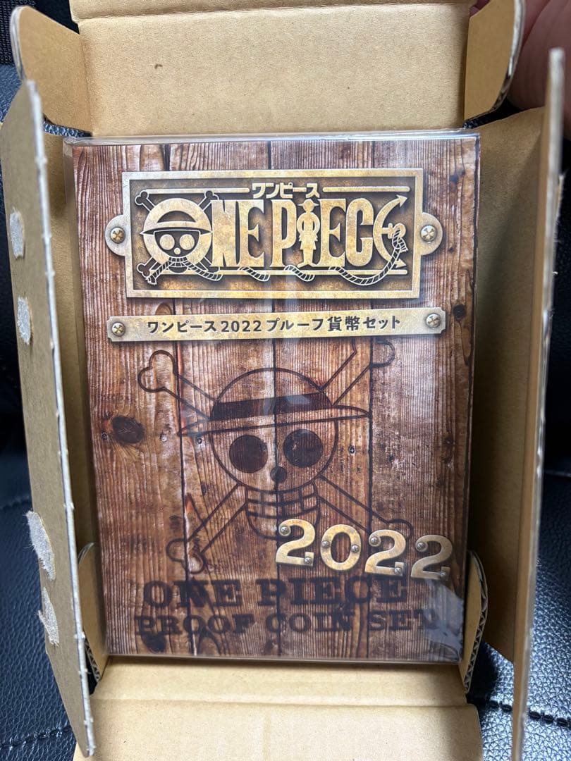 ワンピース プルーフ貨幣セット ※硬貨は付属しない - メルカリ