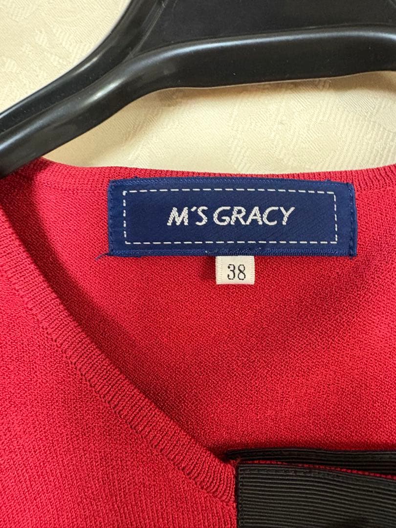 エムズグレイシー カーディガン 38 赤×黒リボン 金ボタン風 スナップ