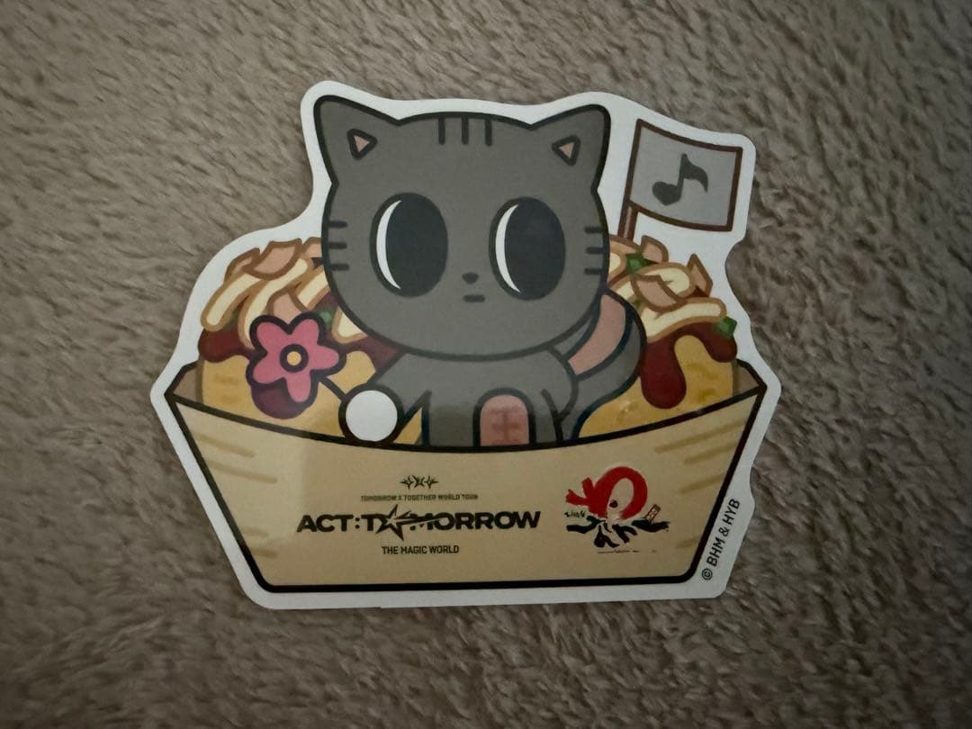 TXT プルバトゥ PPULBATU たこ焼き ダゴニャン ステッカー - メルカリ