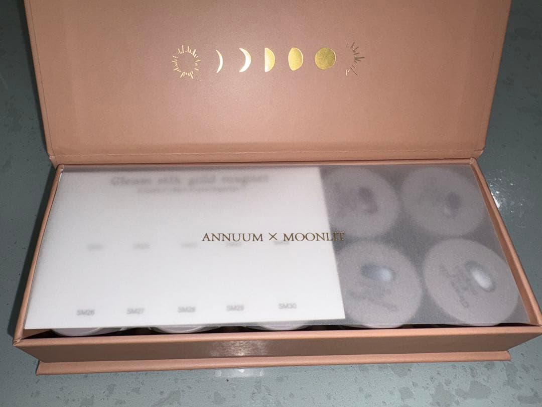 ANNUUM×MOONLIT Gleam silk gold magnet - メルカリ
