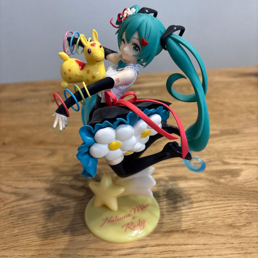 初音ミク プライズ フィギュア 3体セット - メルカリ