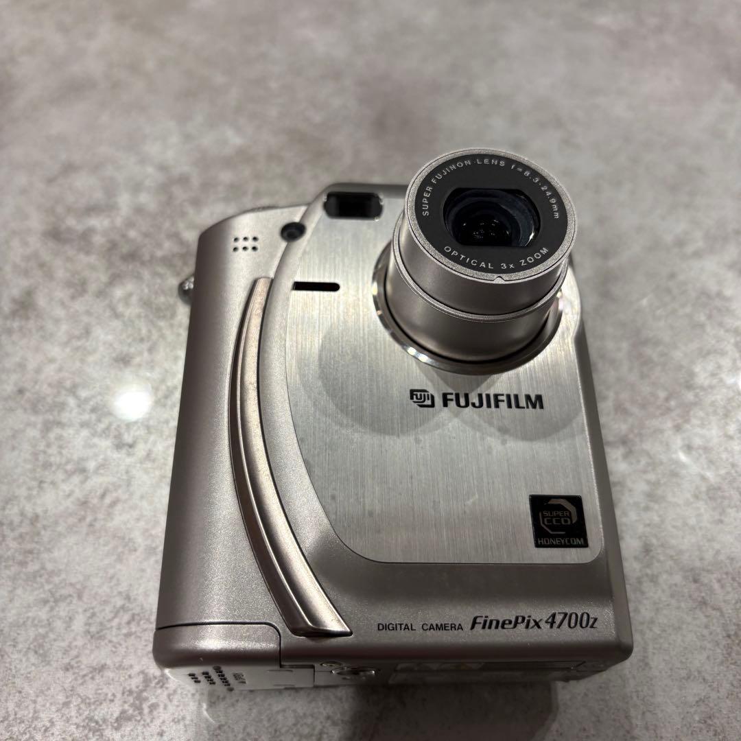 動作品 FUJIFILM 4700Z FinePix デジタルカメラ 乾電池駆動 - メルカリ
