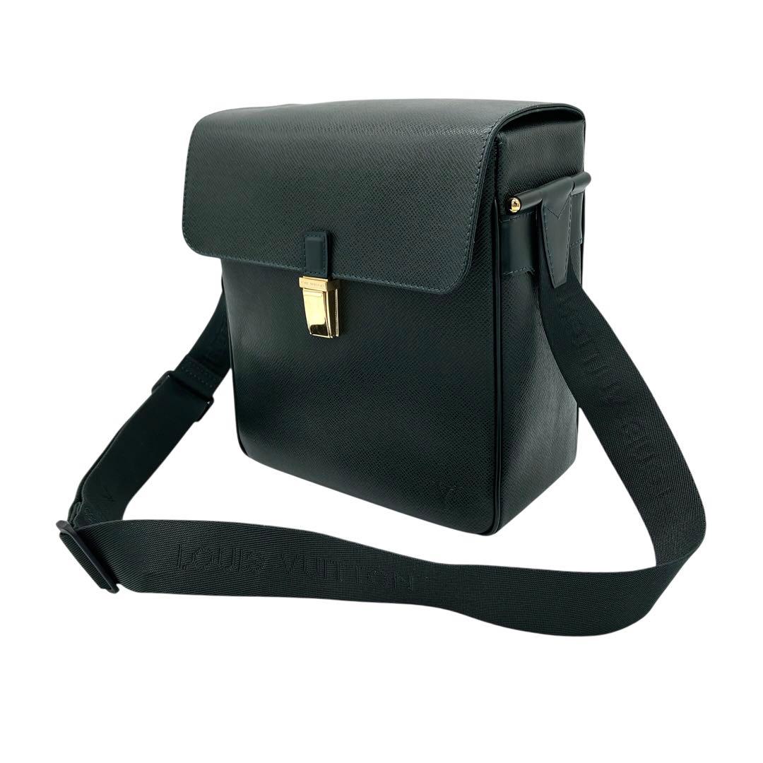 【LOUIS VUITTON】ヤランガ　タイガ　ショルダーバッグ　エピセア. LOUIS VUITTON（ルイ・ヴィトン） ショルダーバッグ ヤランガ タイガ