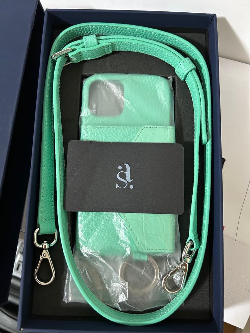 鈴木亜美さん iPhone16proケースとストラップ2点セット 2026年最新】鈴木亜美 iphoneケースの人気アイテム - メルカリ