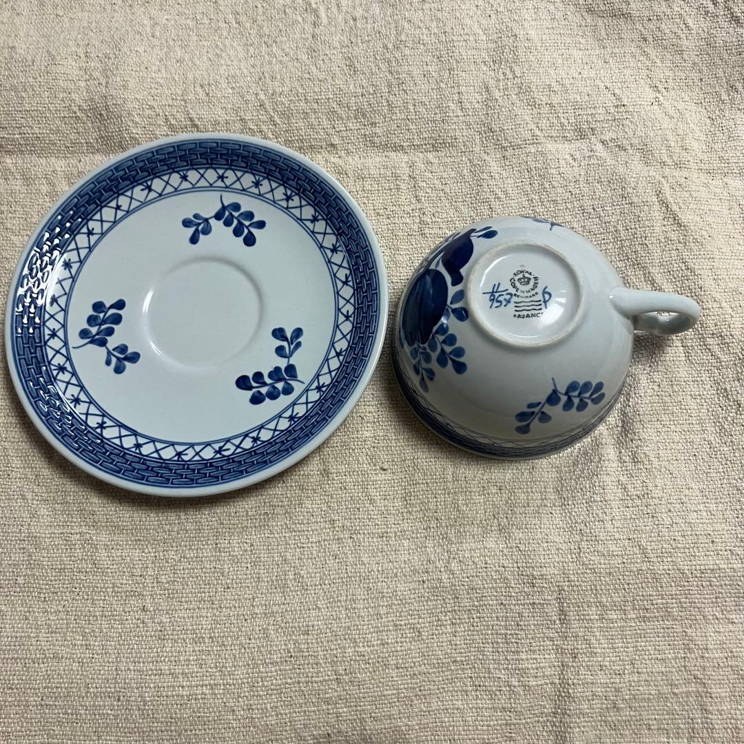 ロイヤルコペンハーゲン (FAJANCE) カップ＆ソーサー ポーセリン