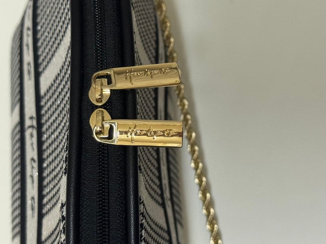 Herlipto Jacquard Chain Pochette - メルカリ