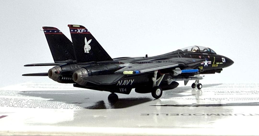 herpa 1/200 F-14A US Navy VX-4 ブラックバニー - メルカリ