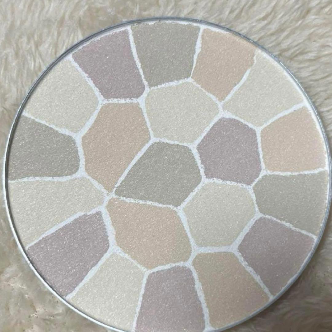 エレガンス プレストパウダー マルチカラー エレガンス ラ プードル オートニュアンス リクスィーズ｜Eléganceの